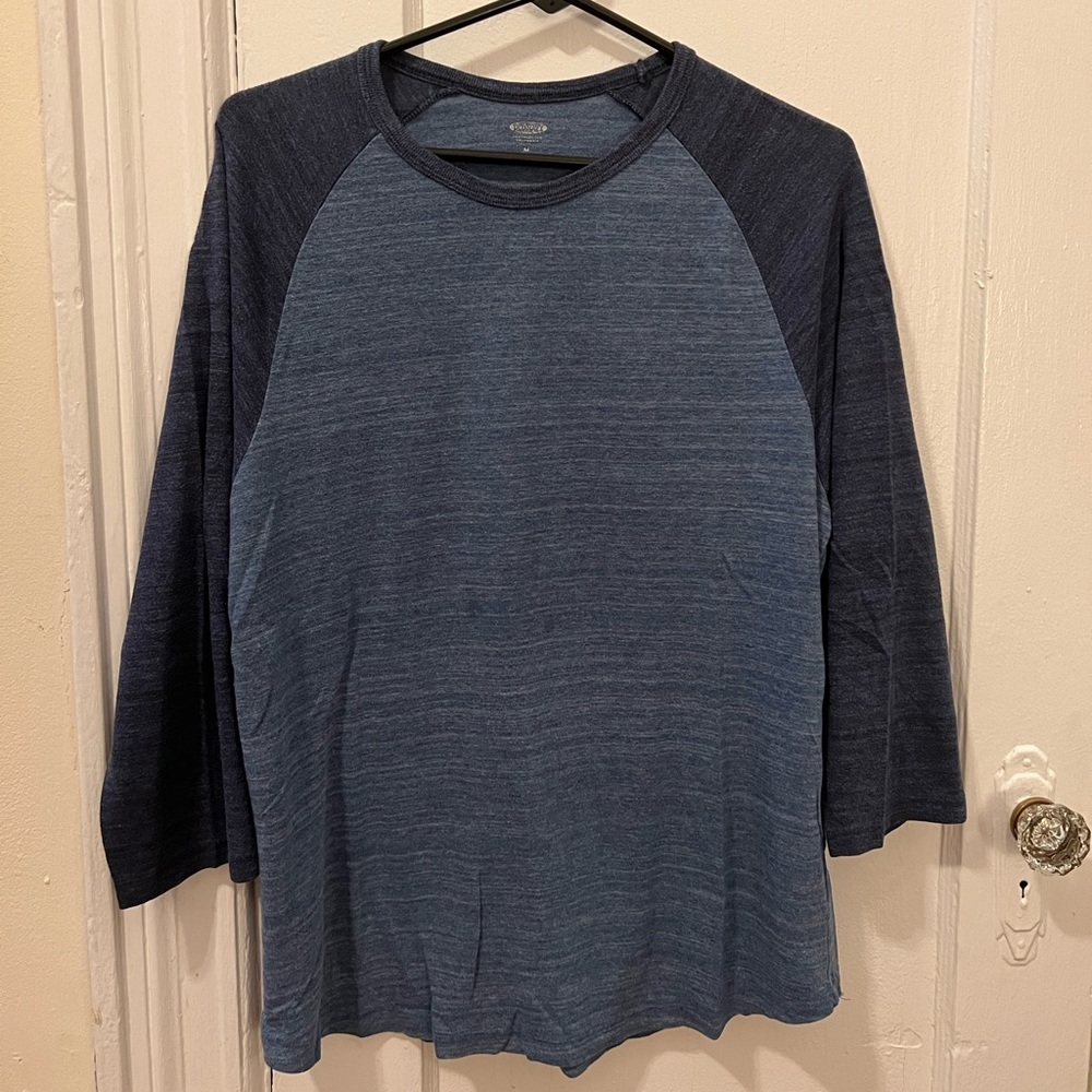 Mid-Length Sleeve Tee